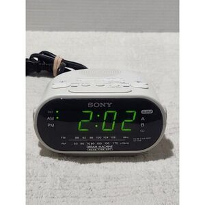 Vintage Sony Dream Machine AM-FM Clock Radio Dual Alarm ICF-C318 TESTED & WORKS